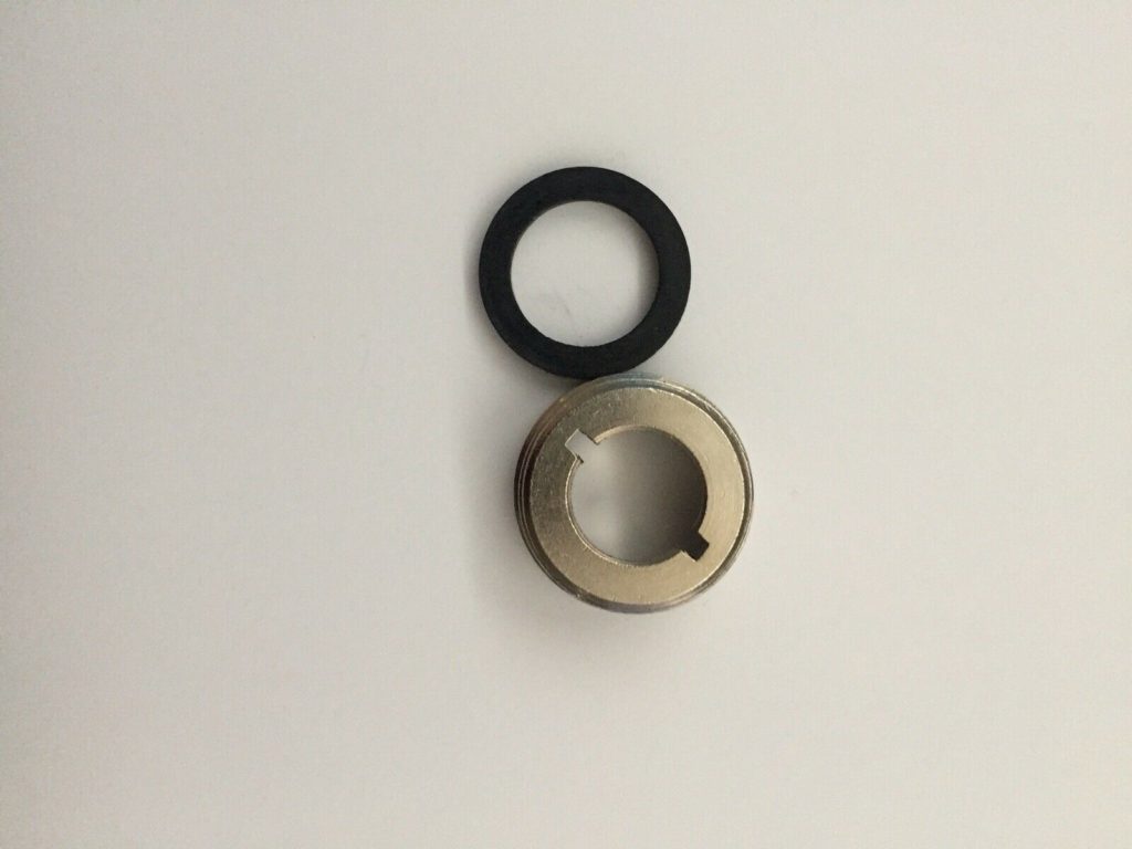 Tap Thread Adaptor Suitable for Countertop Systems 22mm to 24mm